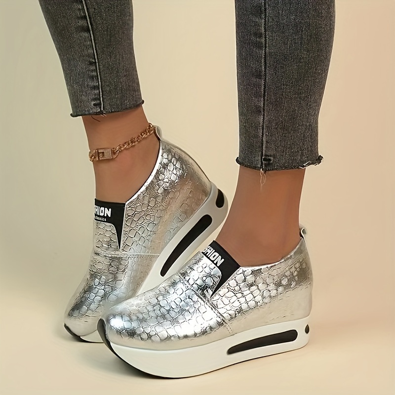 womens crocodile pattern platform sneakers fashion slip on outdoor shoes comfortable low top shoes details 2